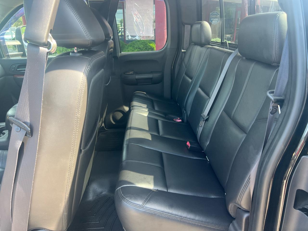 GMC Sierra 1500 4WD Ext Cab 143.5" SLT 2011