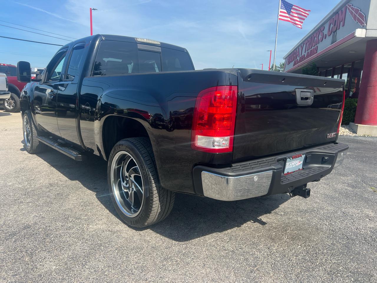 GMC Sierra 1500 4WD Ext Cab 143.5" SLT 2011