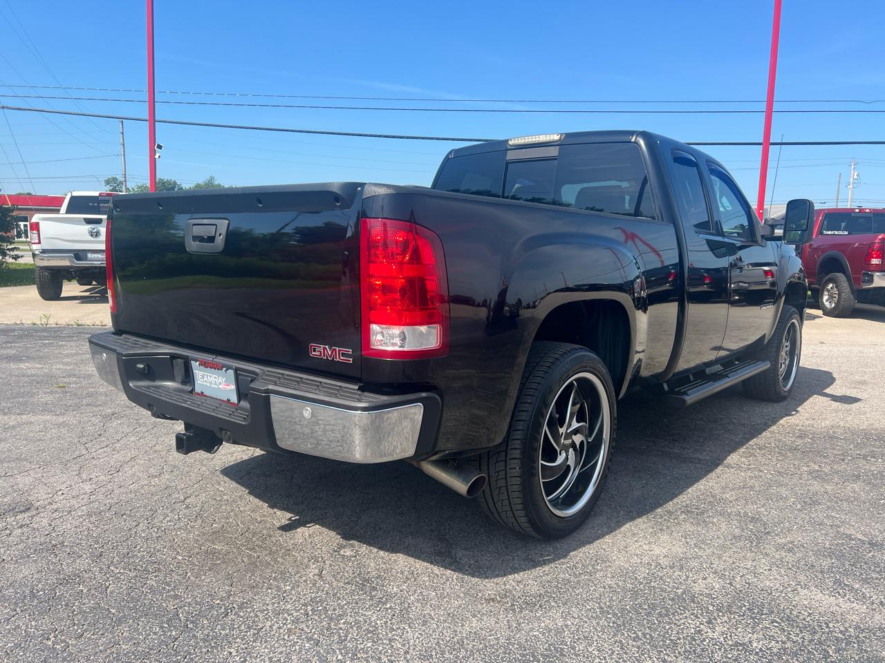 GMC Sierra 1500 4WD Ext Cab 143.5" SLT 2011