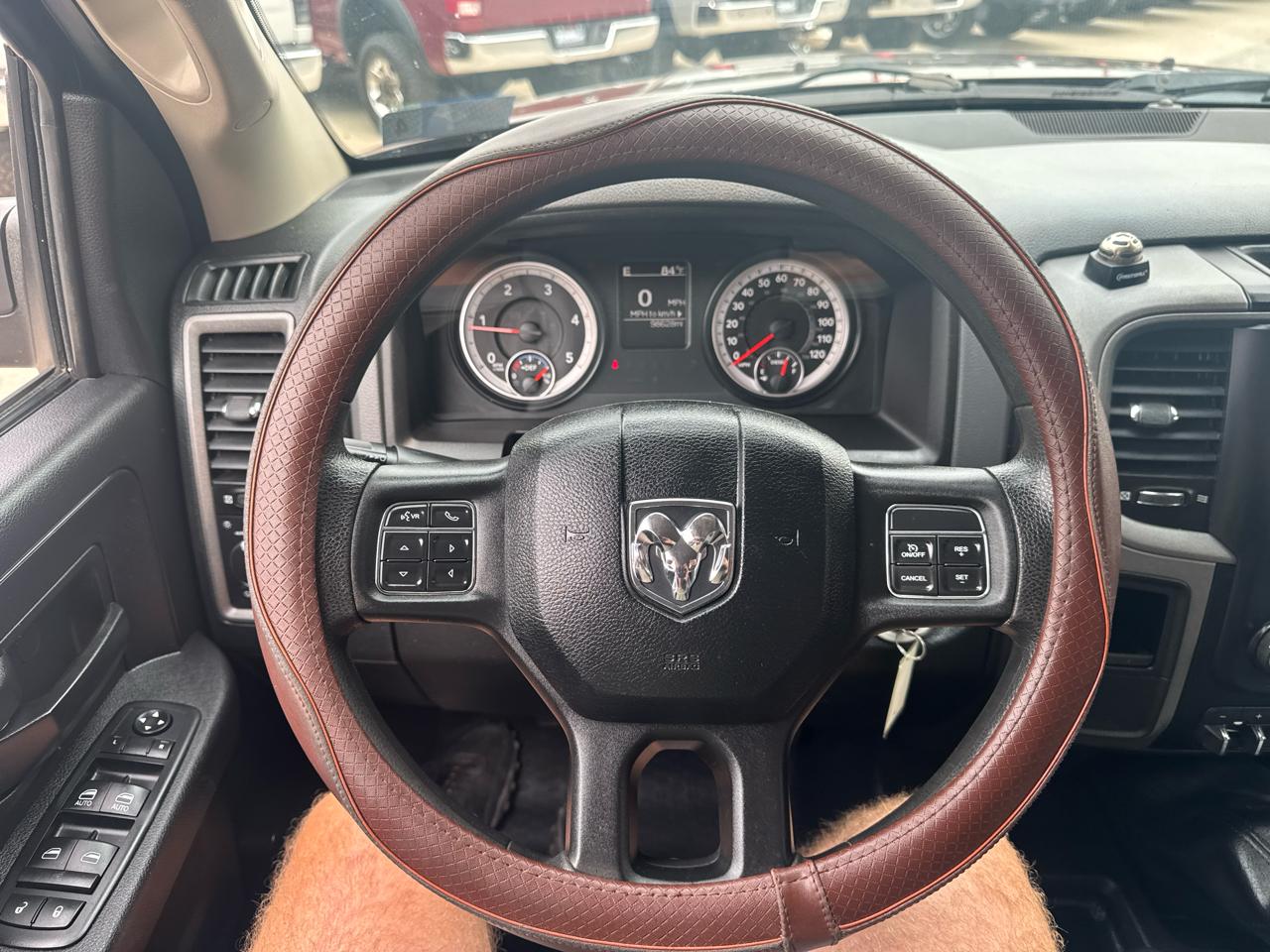 RAM 2500 4WD Crew Cab 169" Tradesman 2015