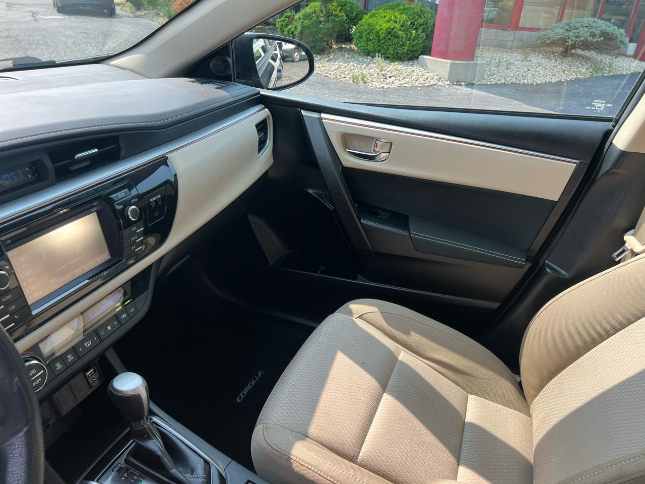 Toyota Corolla 4dr Sdn CVT S w/Special Edition Pkg (Natl) 2016
