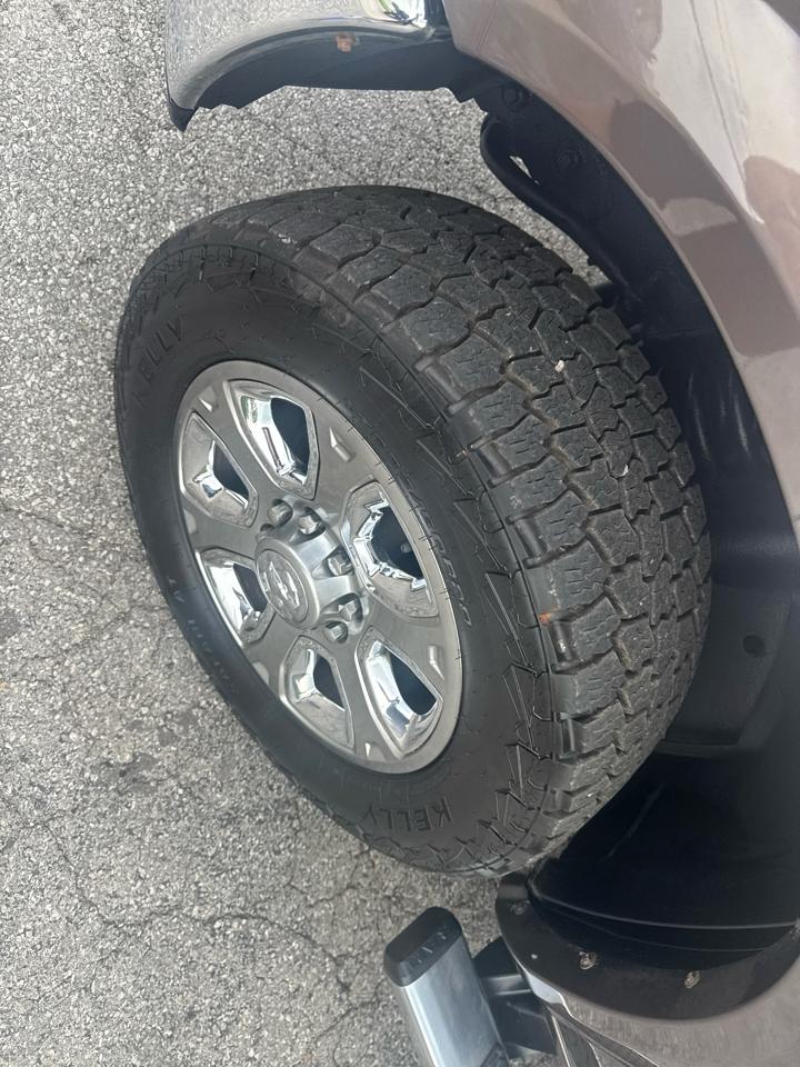 RAM 2500 Laramie 4x4 Crew Cab 6'4" Box 2018