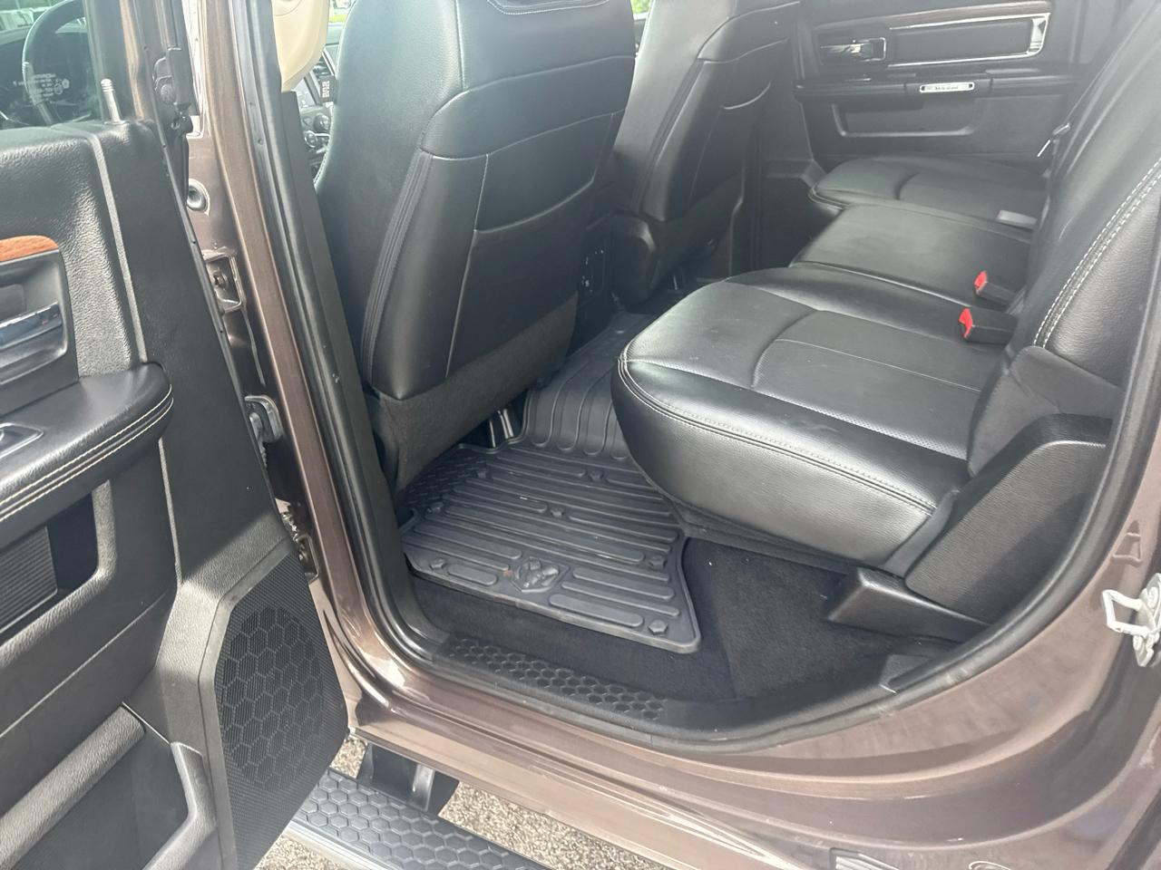 RAM 2500 Laramie 4x4 Crew Cab 6'4" Box 2018