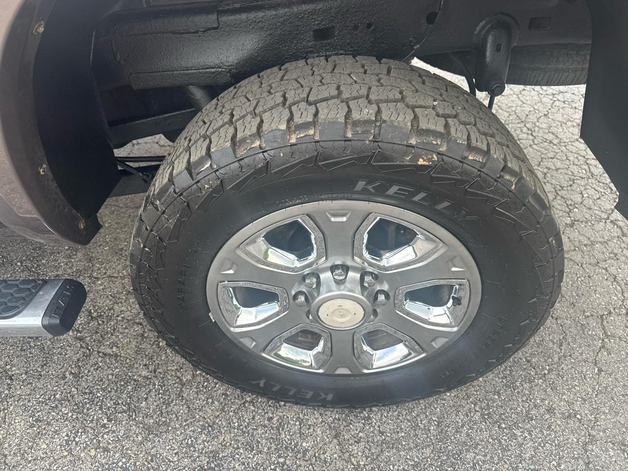 RAM 2500 Laramie 4x4 Crew Cab 6'4" Box 2018