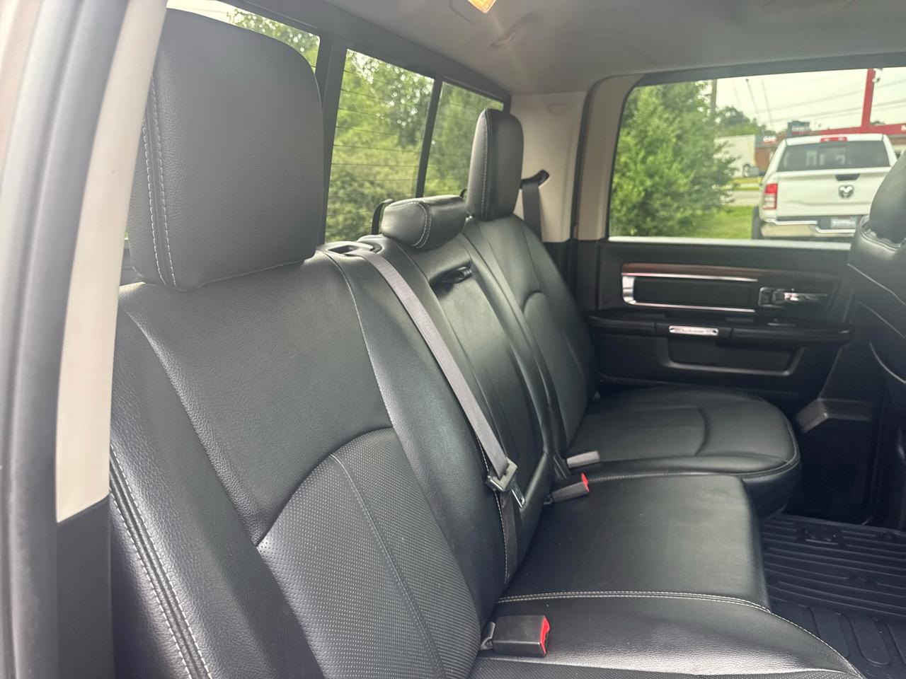 RAM 2500 Laramie 4x4 Crew Cab 6'4" Box 2018