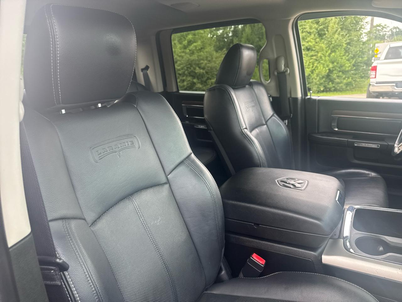 RAM 2500 Laramie 4x4 Crew Cab 6'4" Box 2018