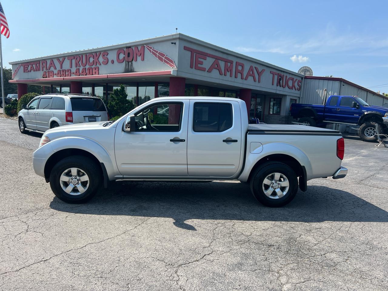 Nissan Frontier 4WD Crew Cab SWB Auto SV 2012
