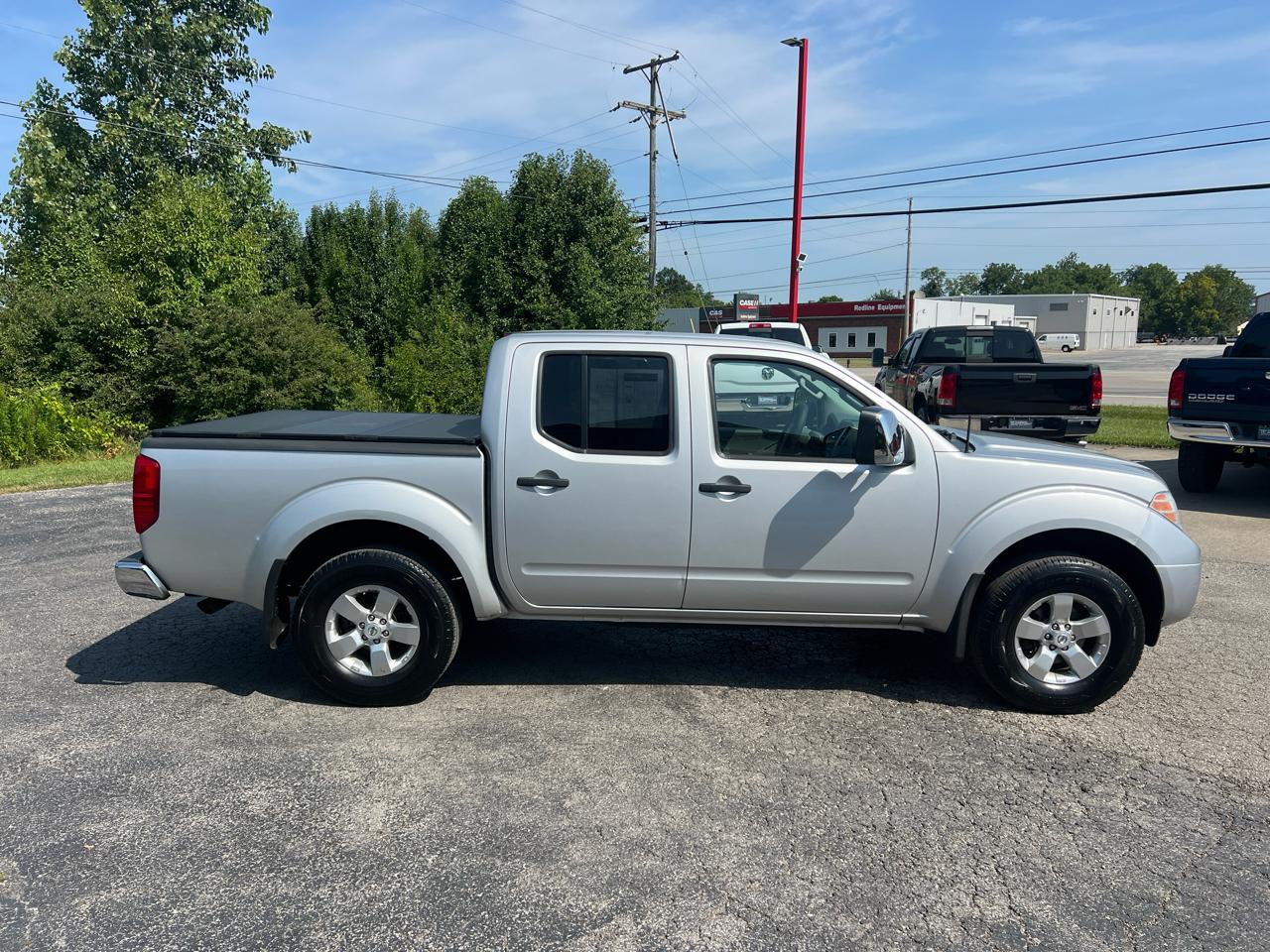 Nissan Frontier 4WD Crew Cab SWB Auto SV 2012