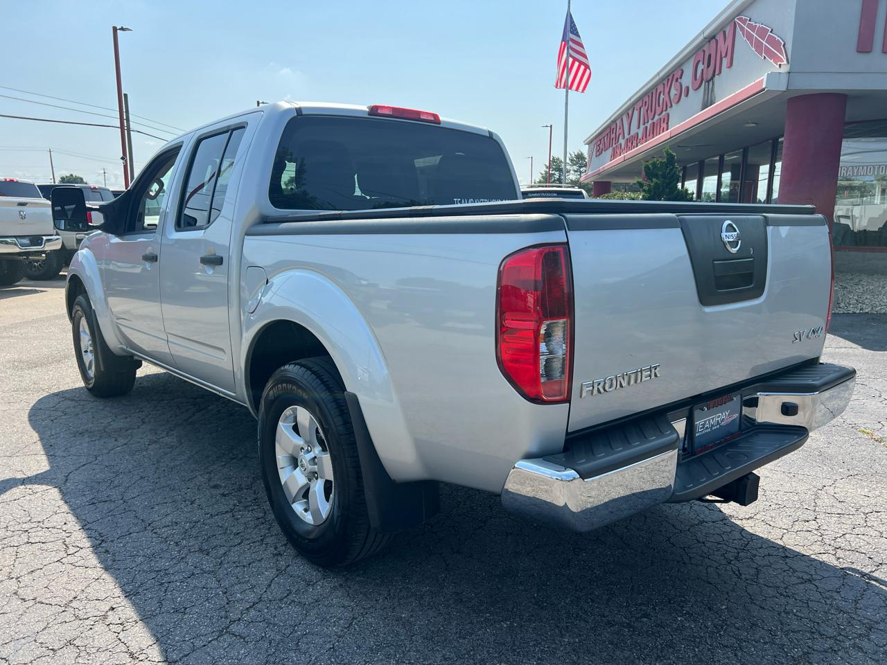 Nissan Frontier 4WD Crew Cab SWB Auto SV 2012