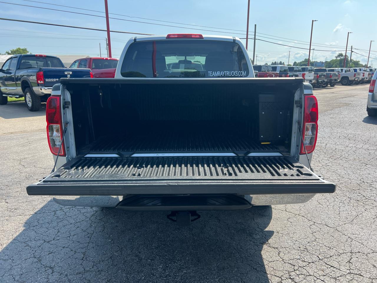 Nissan Frontier 4WD Crew Cab SWB Auto SV 2012