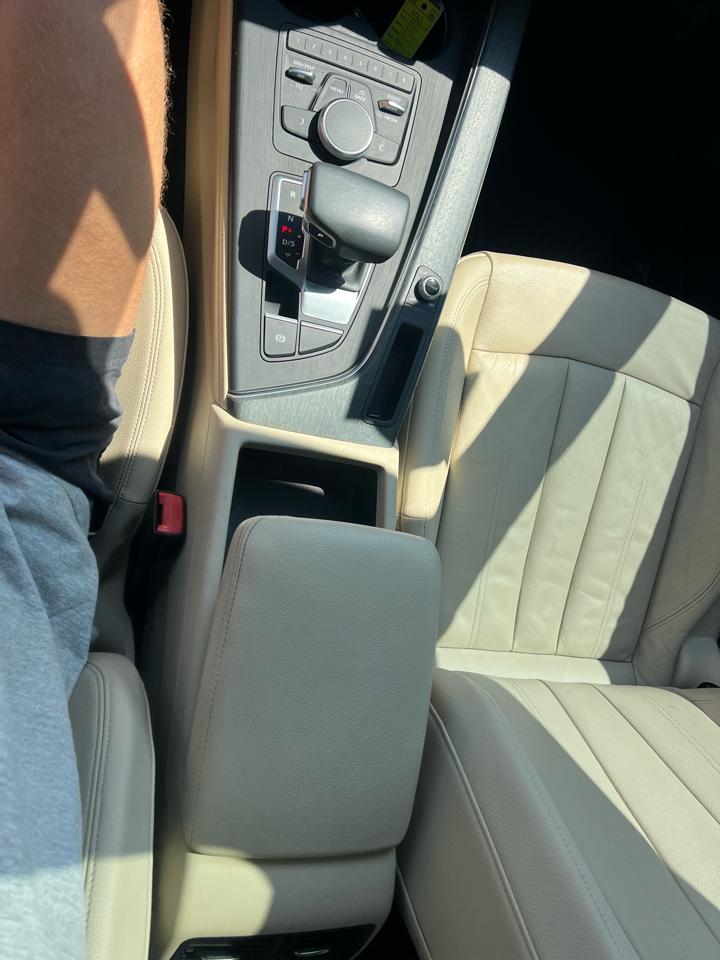 Audi A4 2.0 TFSI Auto ultra Premium FWD 2017