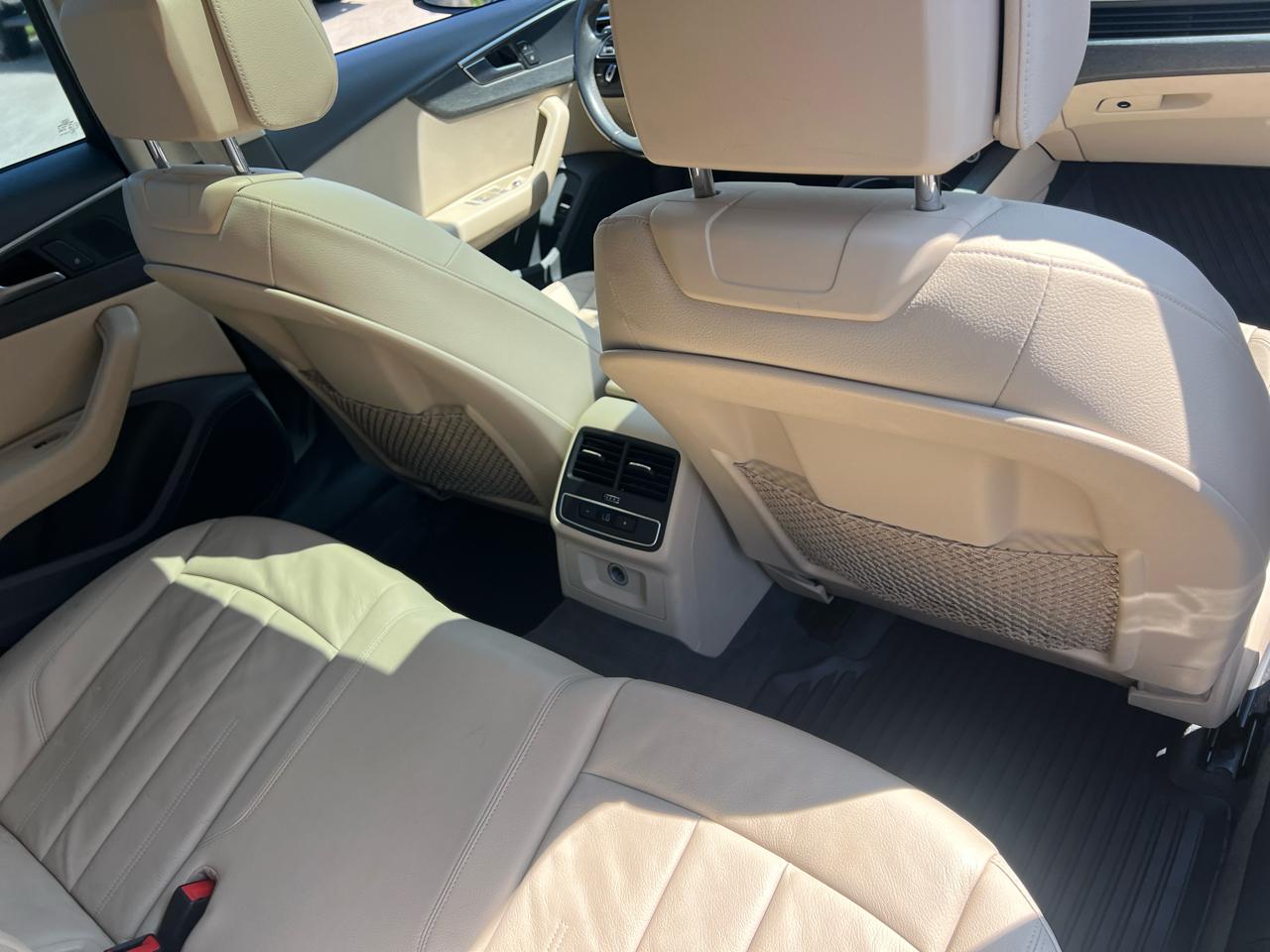 Audi A4 2.0 TFSI Auto ultra Premium FWD 2017