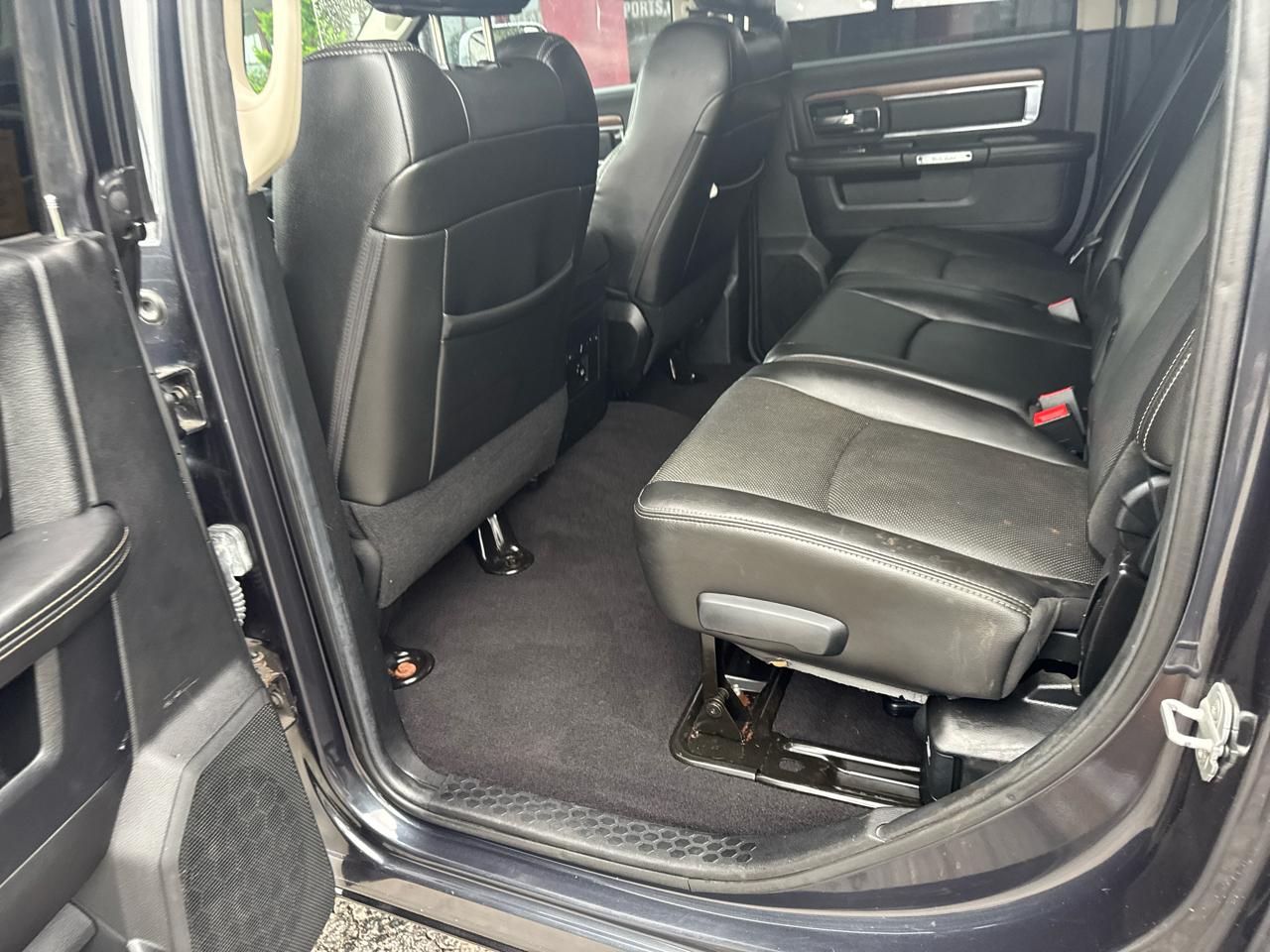 RAM 2500 4WD Mega Cab 160.5" Laramie 2013