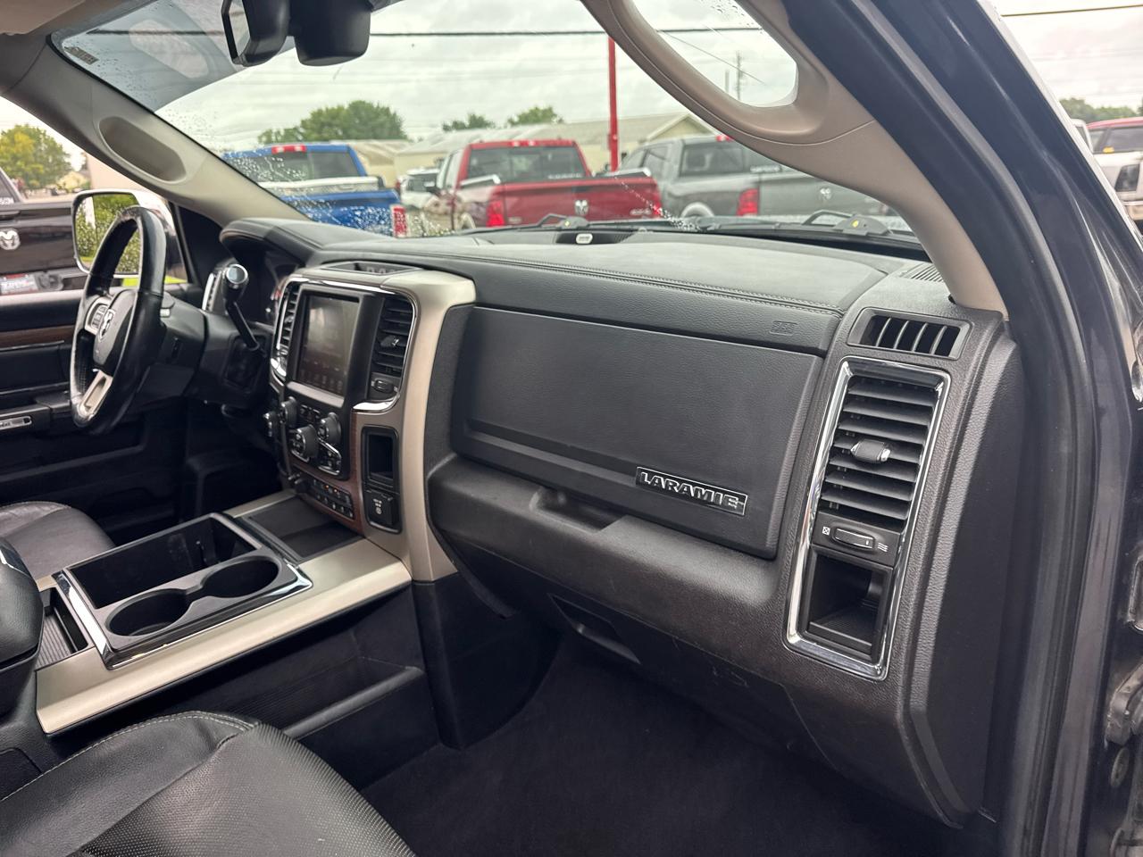RAM 2500 4WD Mega Cab 160.5" Laramie 2013