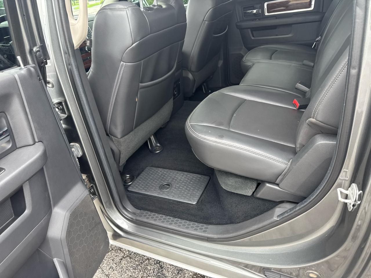 RAM 2500 4WD Crew Cab 149" Laramie 2012