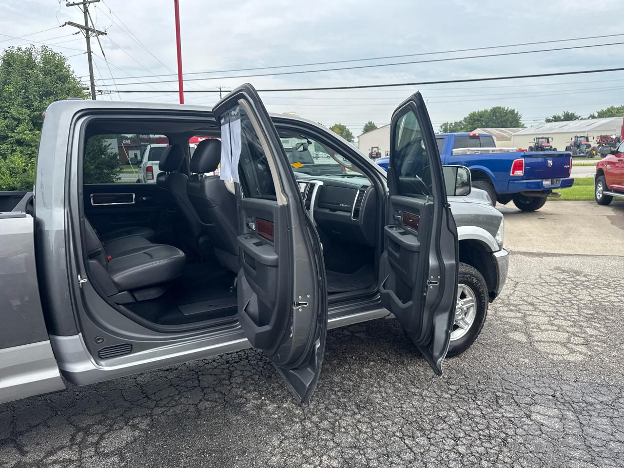 RAM 2500 4WD Crew Cab 149" Laramie 2012