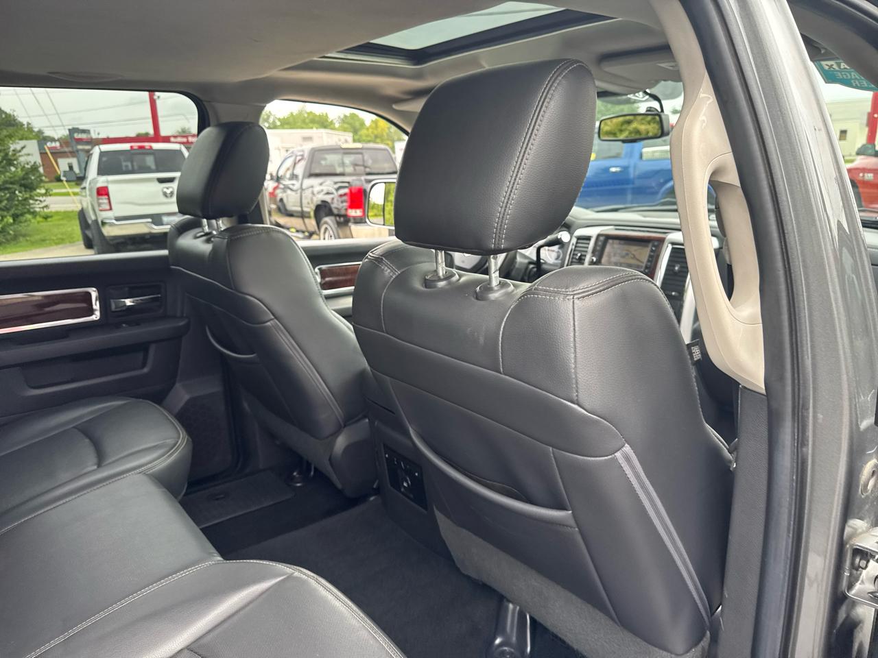 RAM 2500 4WD Crew Cab 149" Laramie 2012