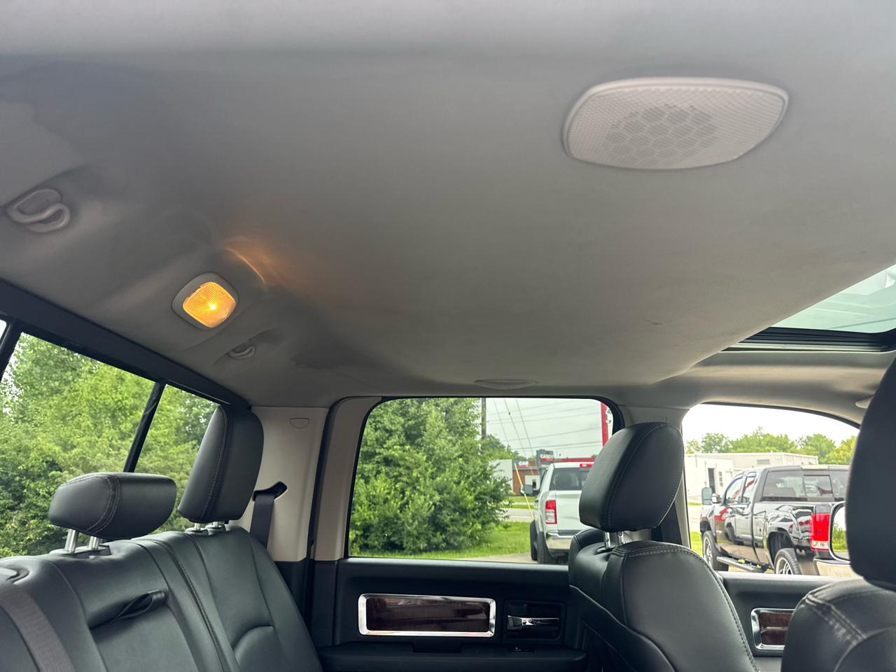 RAM 2500 4WD Crew Cab 149" Laramie 2012