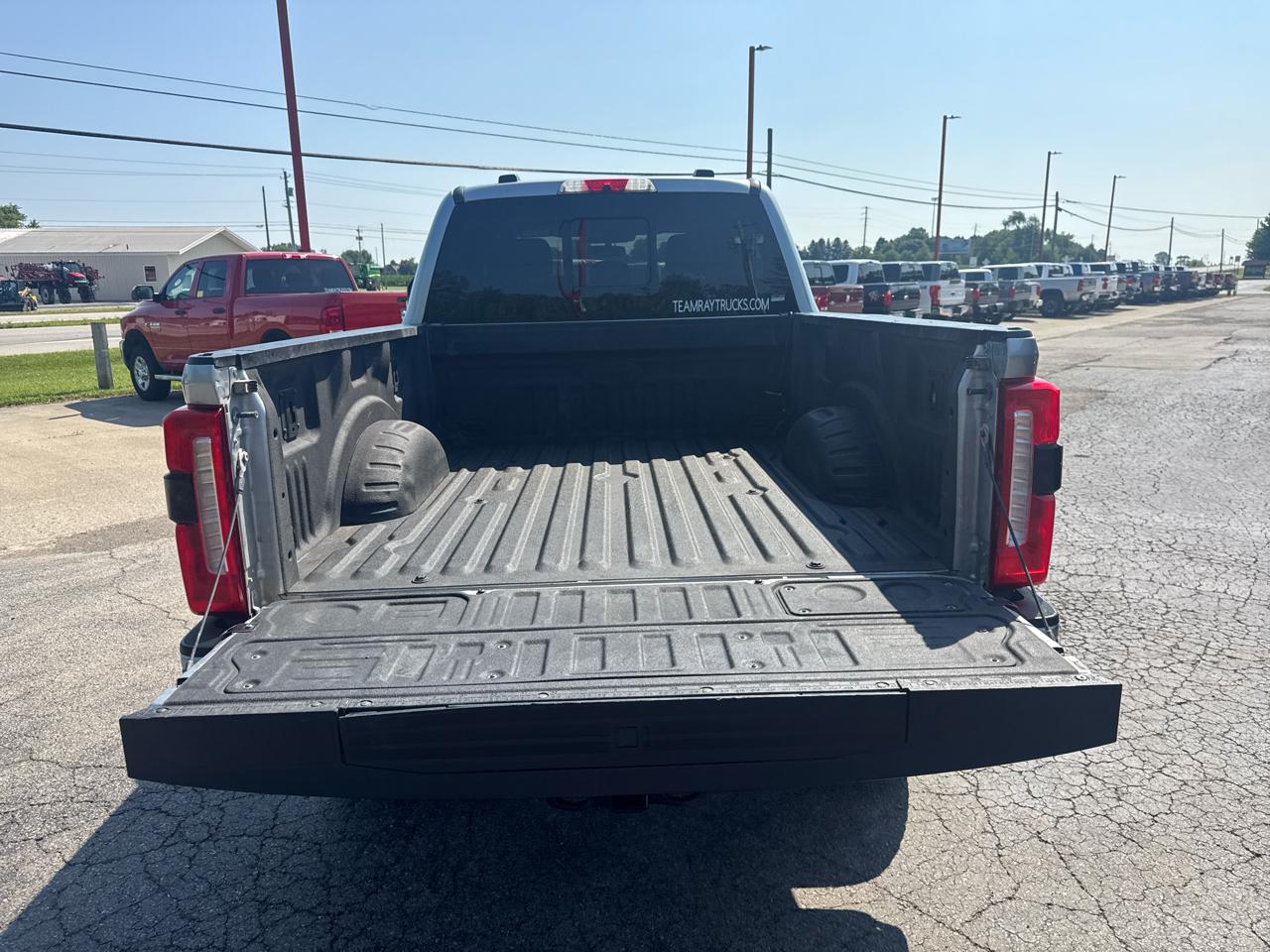 Ford Super Duty F-250 SRW XLT 4WD Crew Cab 6.75' Box 2024