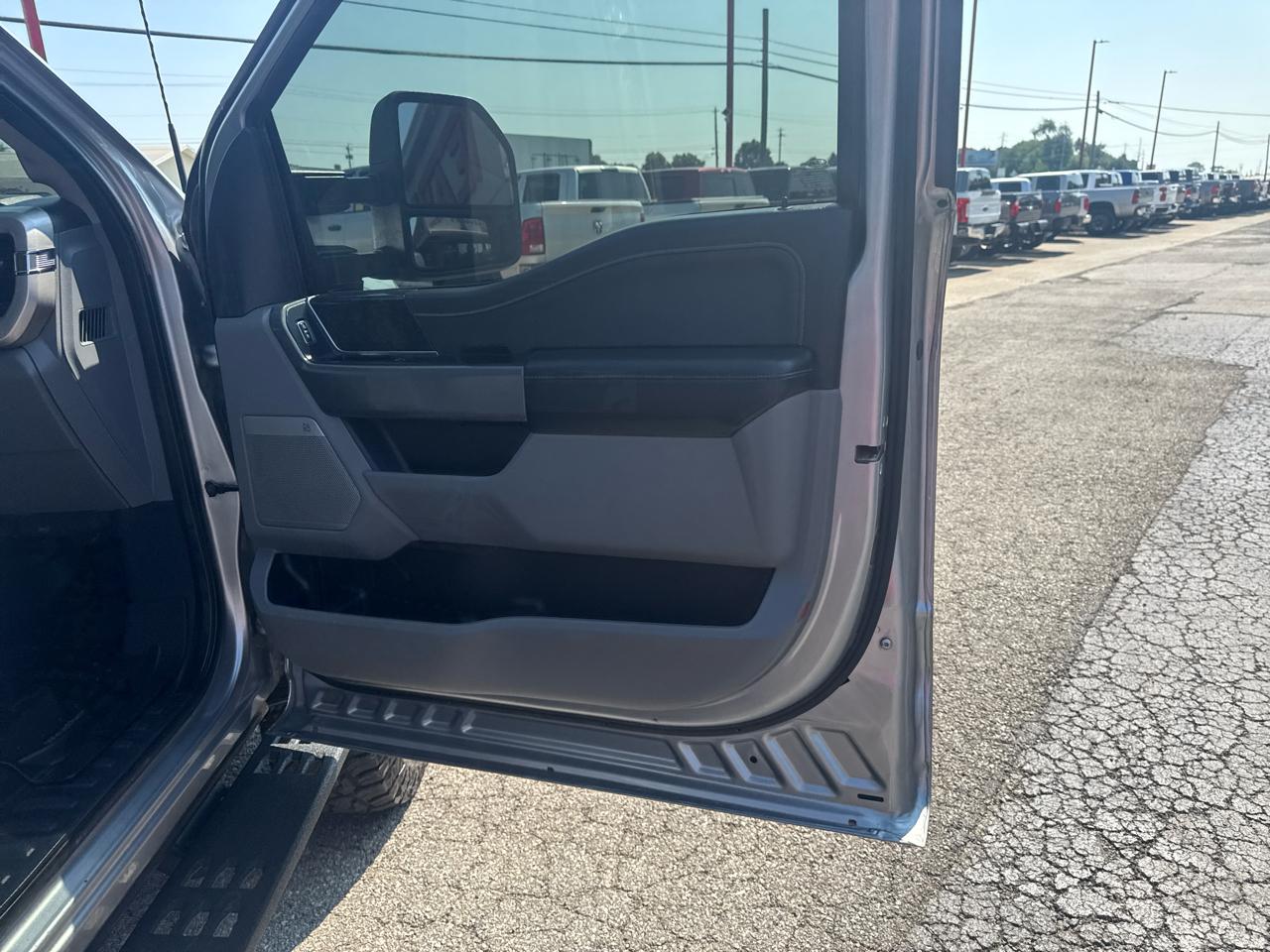 Ford Super Duty F-250 SRW XLT 4WD Crew Cab 6.75' Box 2024
