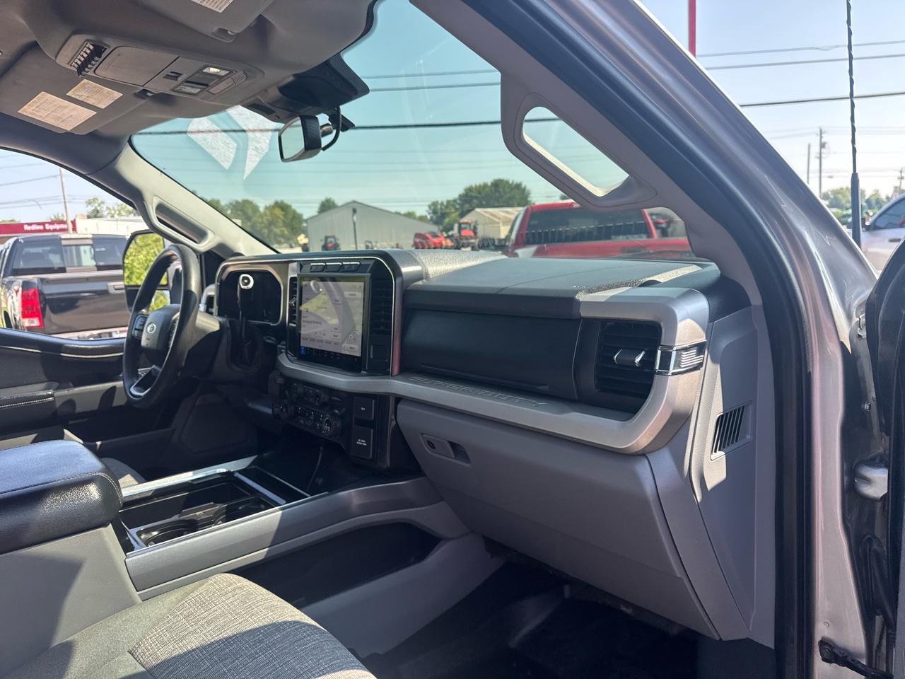 Ford Super Duty F-250 SRW XLT 4WD Crew Cab 6.75' Box 2024