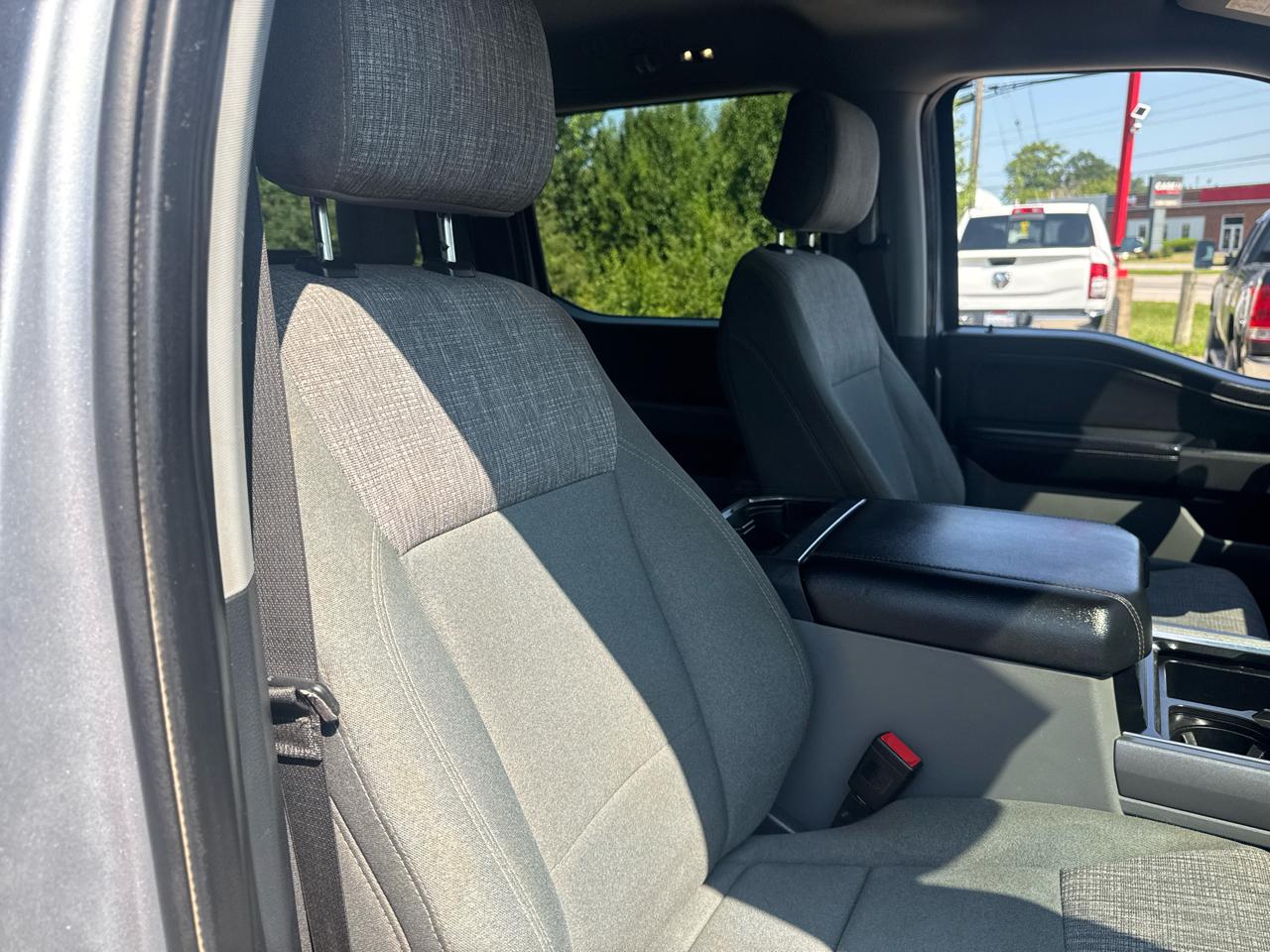 Ford Super Duty F-250 SRW XLT 4WD Crew Cab 6.75' Box 2024