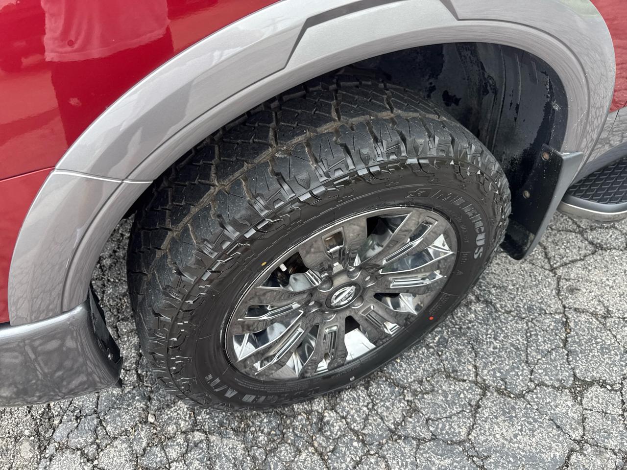 Nissan Titan 4x4 Crew Cab Platinum Reserve 2018