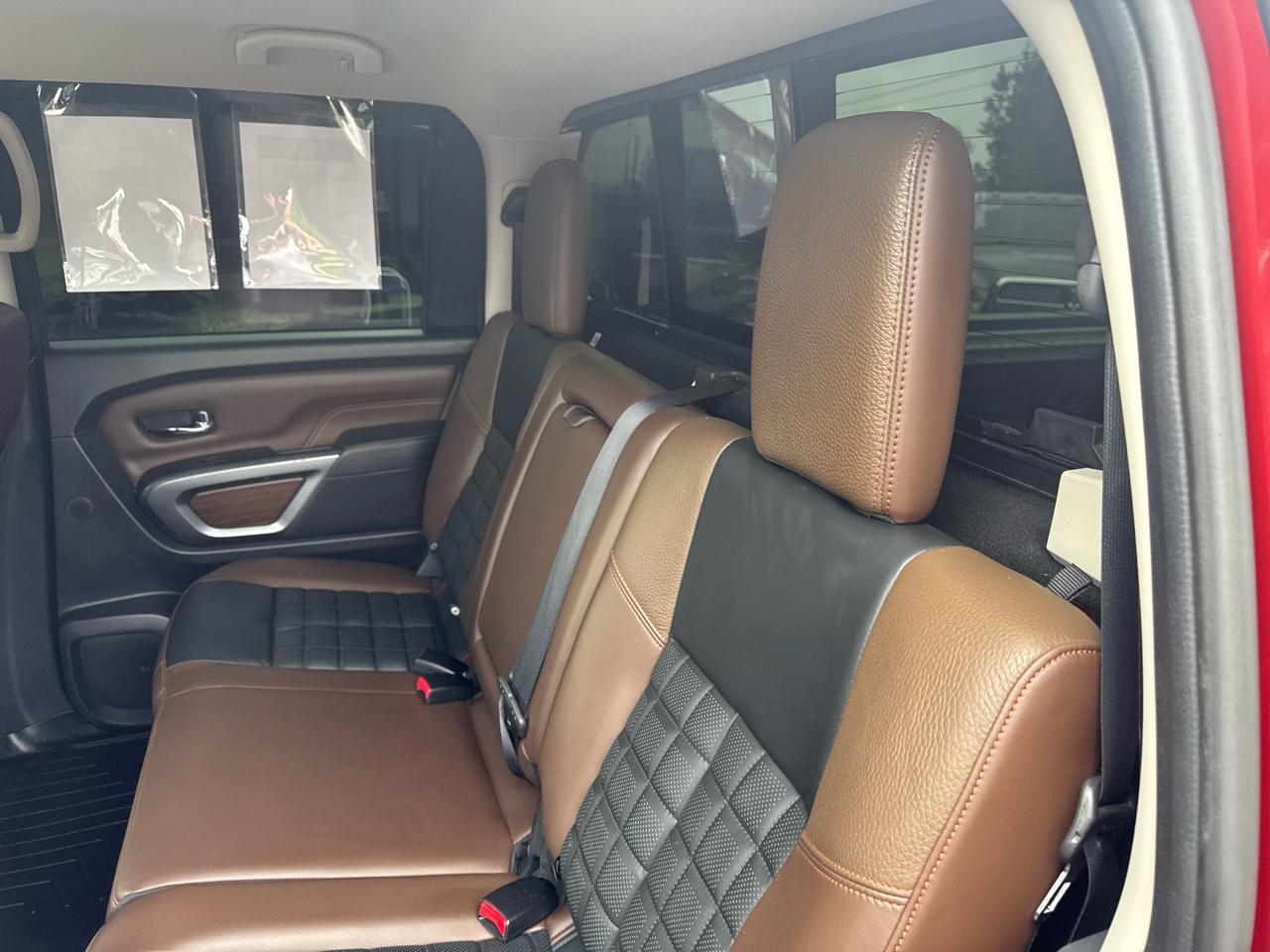 Nissan Titan 4x4 Crew Cab Platinum Reserve 2018