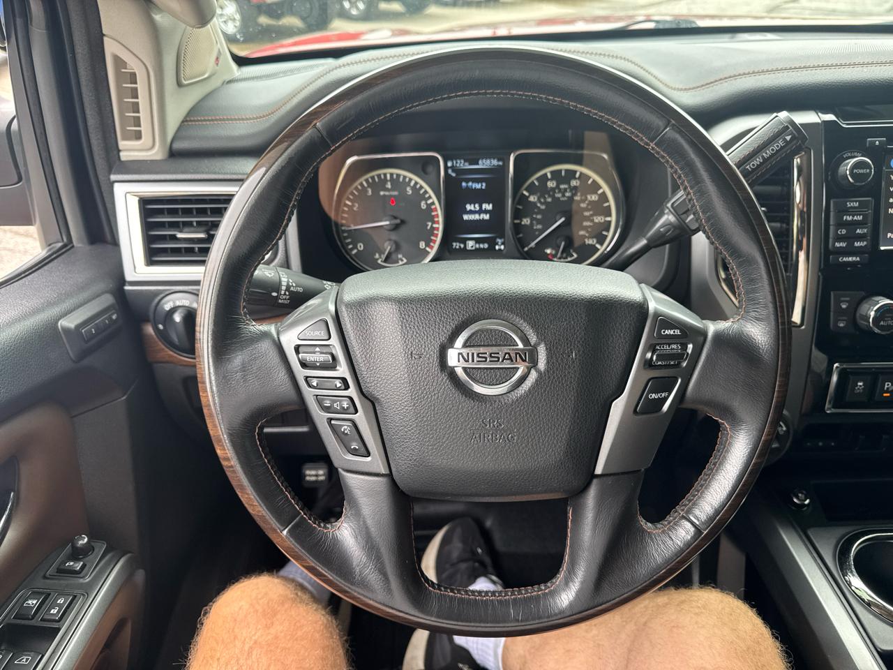 Nissan Titan 4x4 Crew Cab Platinum Reserve 2018