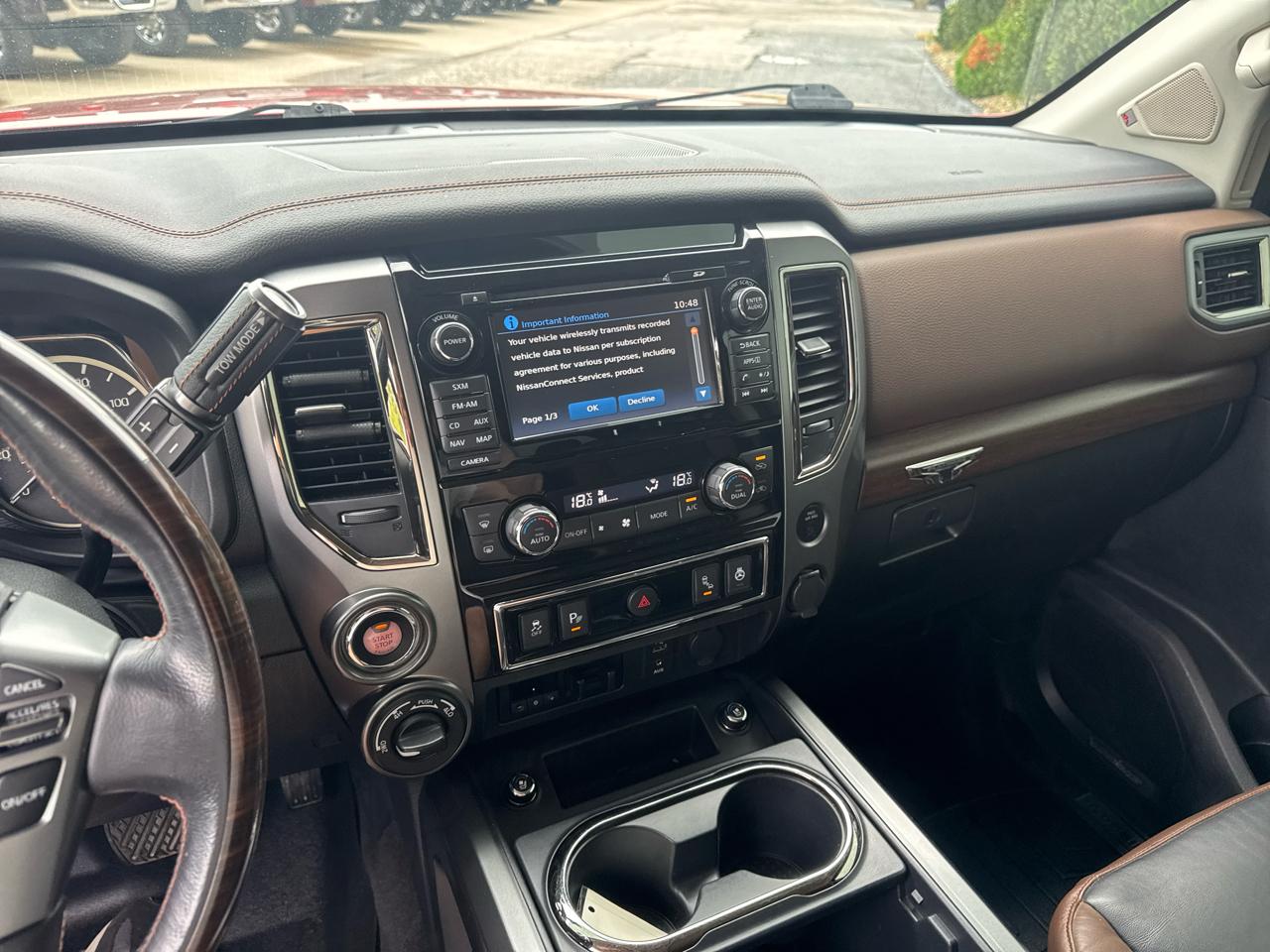 Nissan Titan 4x4 Crew Cab Platinum Reserve 2018