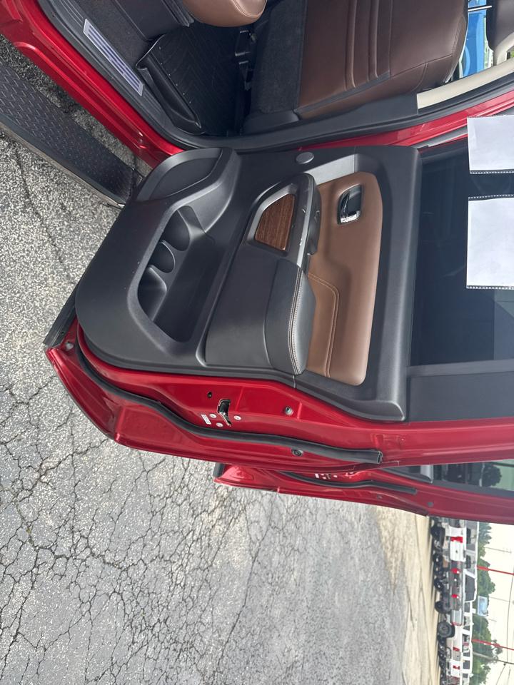 Nissan Titan 4x4 Crew Cab Platinum Reserve 2018