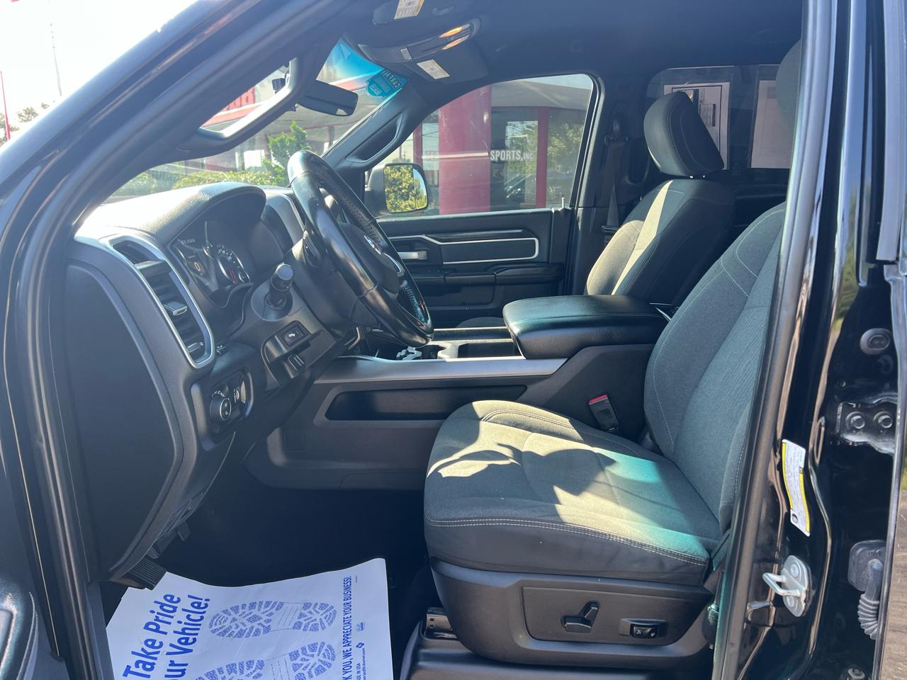 RAM 2500 Lone Star 4x4 Crew Cab 6'4" Box 2022