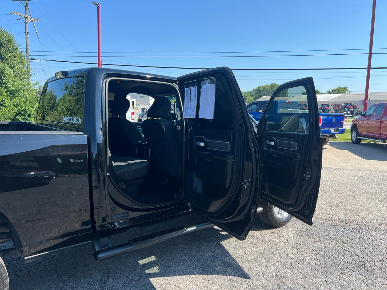 RAM 2500 Lone Star 4x4 Crew Cab 6'4" Box 2022