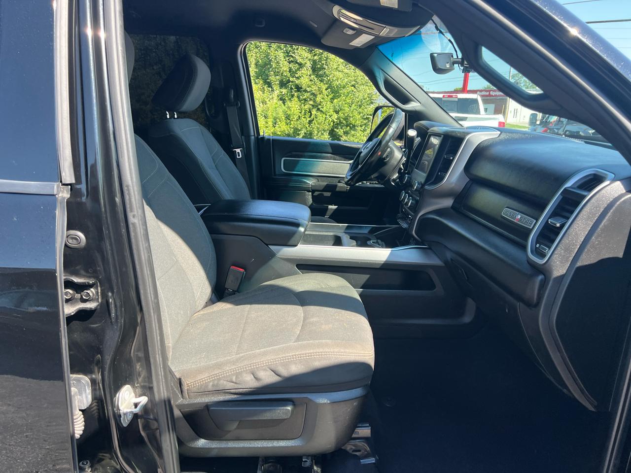 RAM 2500 Lone Star 4x4 Crew Cab 6'4" Box 2022