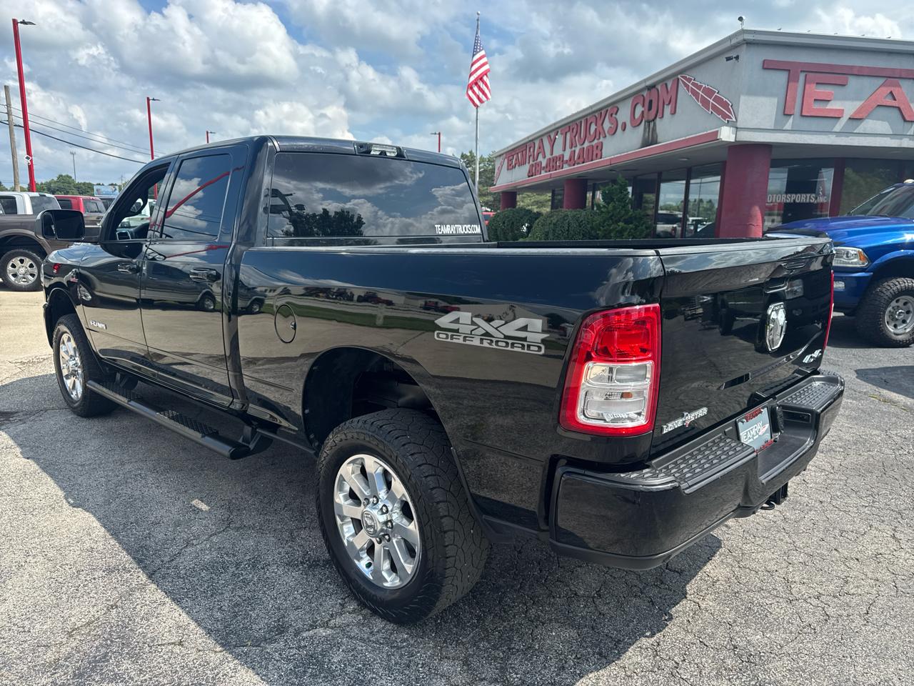 RAM 2500 Lone Star 4x4 Crew Cab 6'4" Box 2022