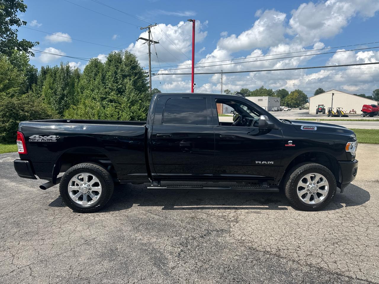 RAM 2500 Lone Star 4x4 Crew Cab 6'4" Box 2022