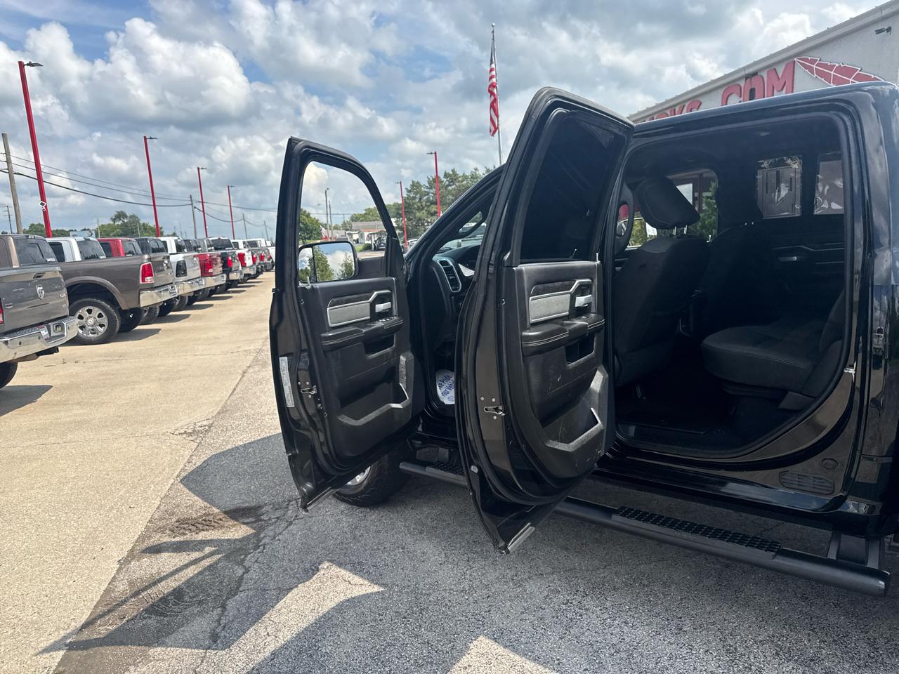 RAM 2500 Lone Star 4x4 Crew Cab 6'4" Box 2022