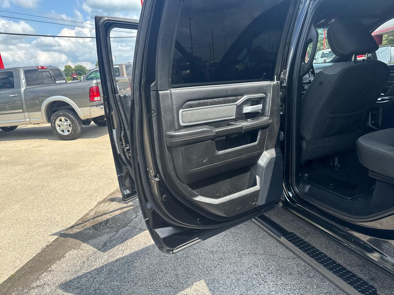 RAM 2500 Lone Star 4x4 Crew Cab 6'4" Box 2022