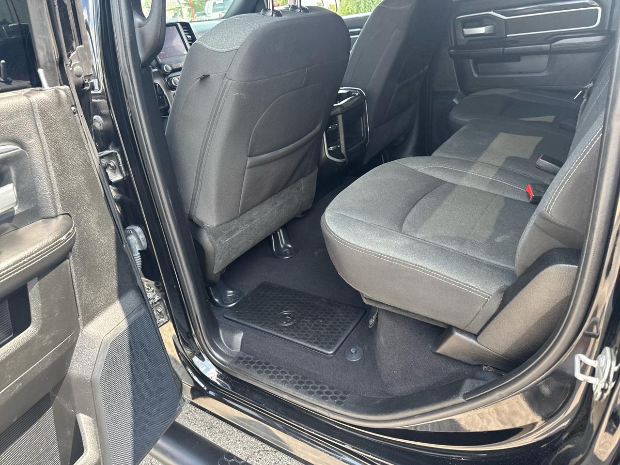 RAM 2500 Lone Star 4x4 Crew Cab 6'4" Box 2022