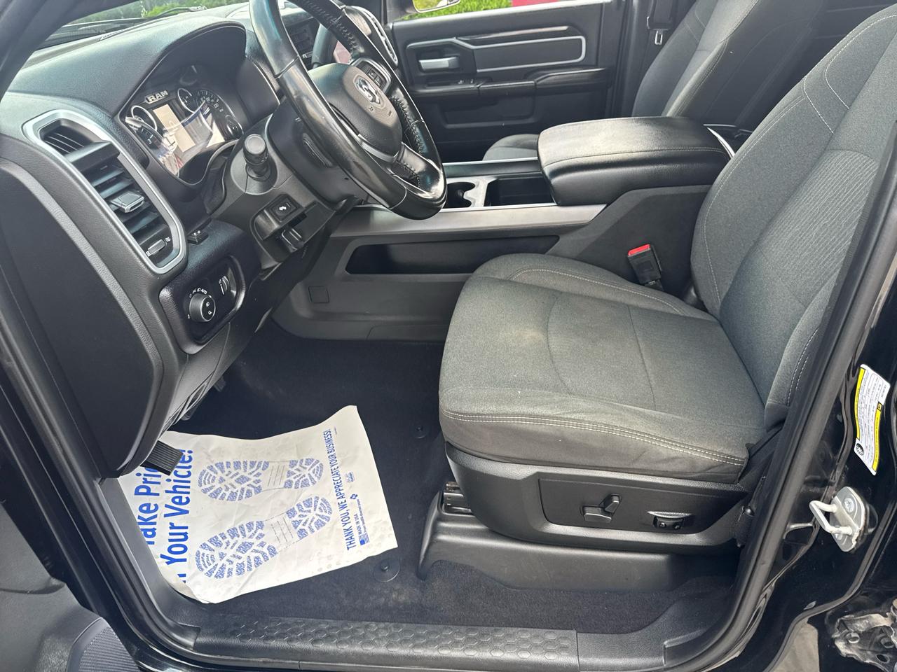 RAM 2500 Lone Star 4x4 Crew Cab 6'4" Box 2022
