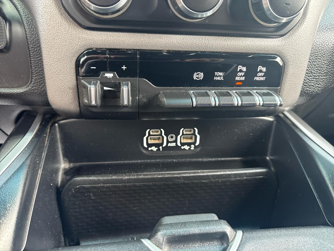 RAM 2500 Lone Star 4x4 Crew Cab 6'4" Box 2022