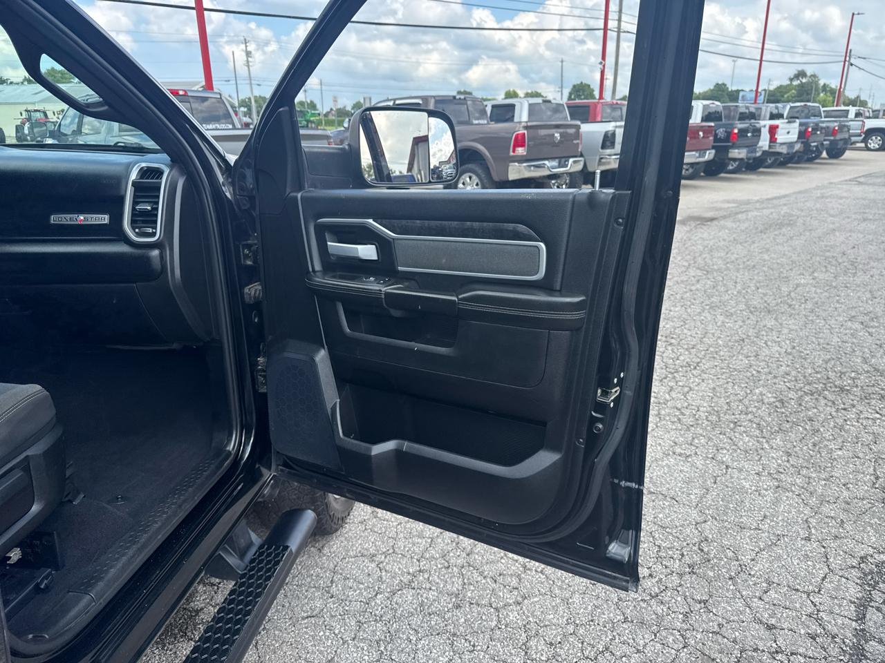 RAM 2500 Lone Star 4x4 Crew Cab 6'4" Box 2022