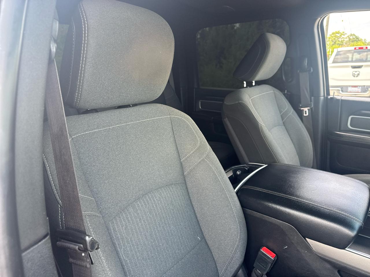 RAM 2500 Lone Star 4x4 Crew Cab 6'4" Box 2022