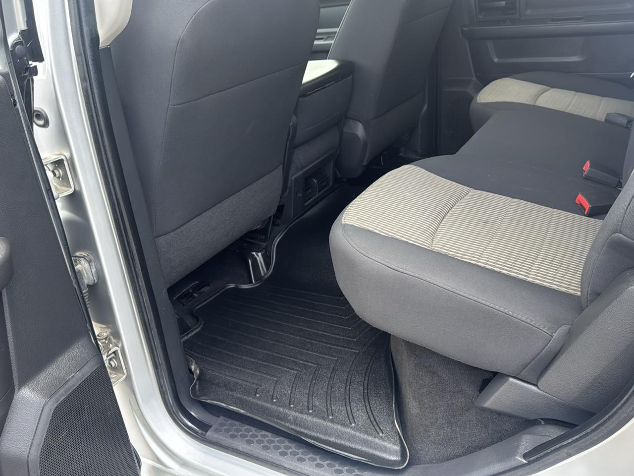 RAM 2500 4WD Crew Cab 149" ST 2012