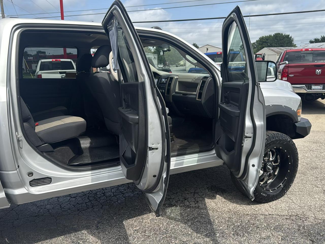 RAM 2500 4WD Crew Cab 149" ST 2012