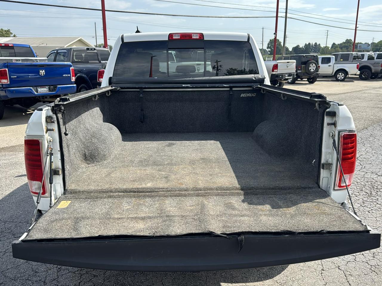 RAM 1500 4WD Crew Cab 140.5" Laramie 2014
