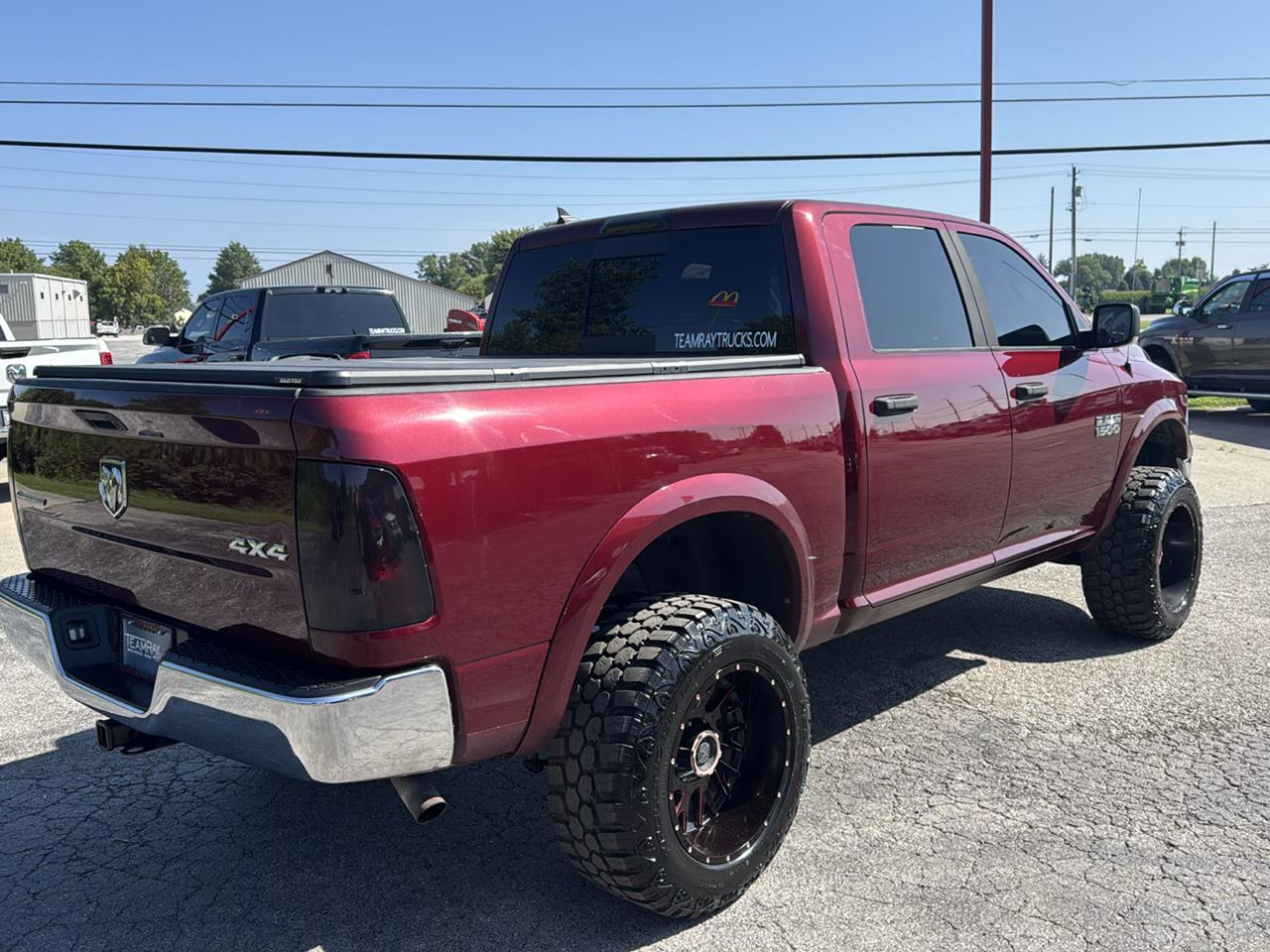 RAM 1500 4WD Crew Cab 140.5" Outdoorsman 2016