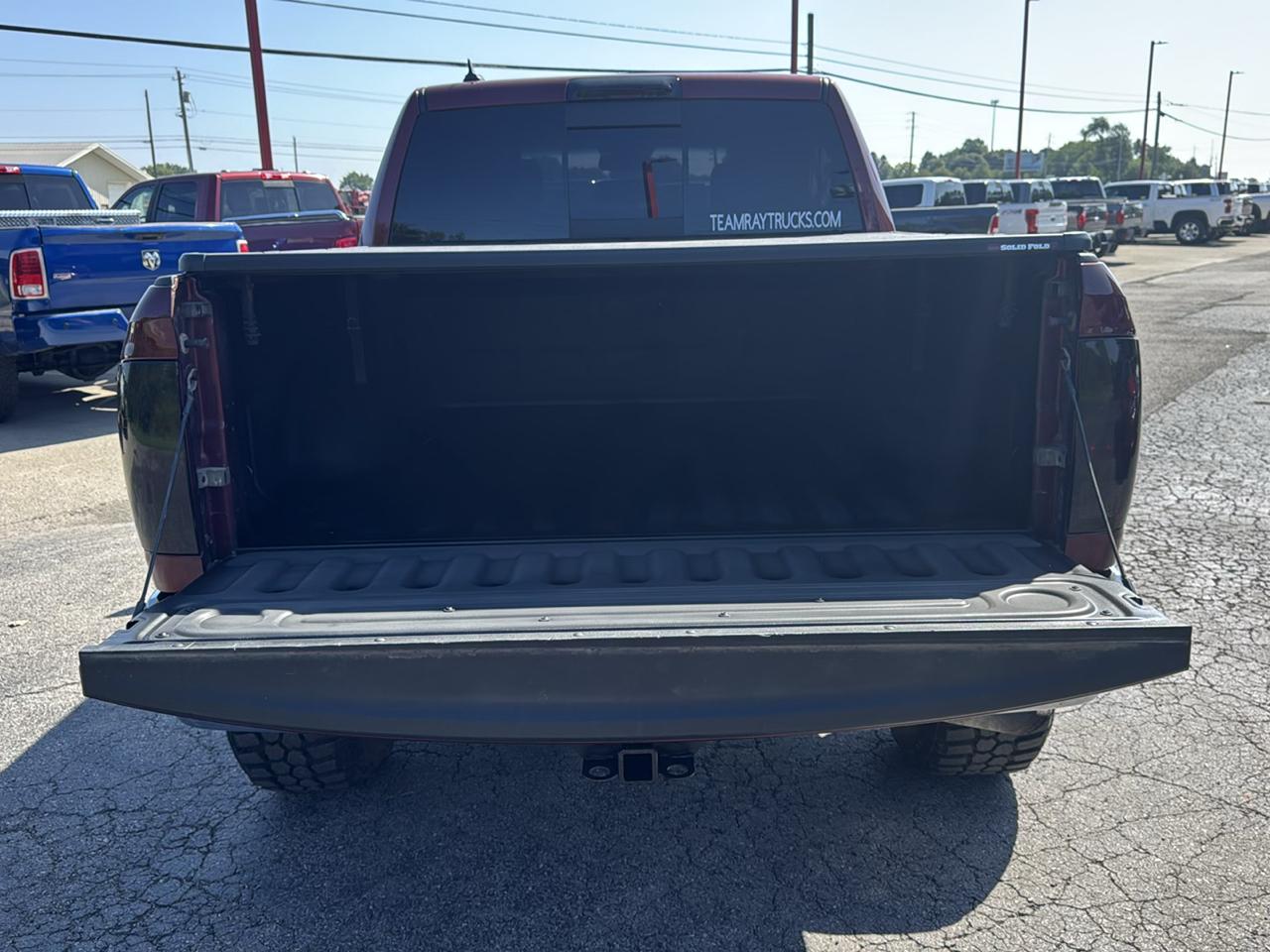 RAM 1500 4WD Crew Cab 140.5" Outdoorsman 2016
