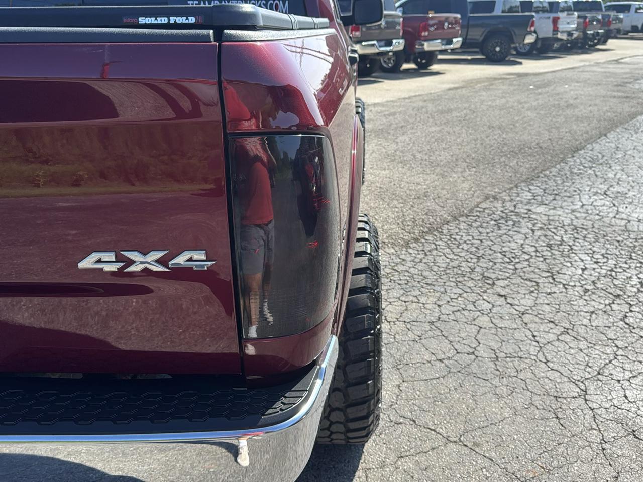 RAM 1500 4WD Crew Cab 140.5" Outdoorsman 2016
