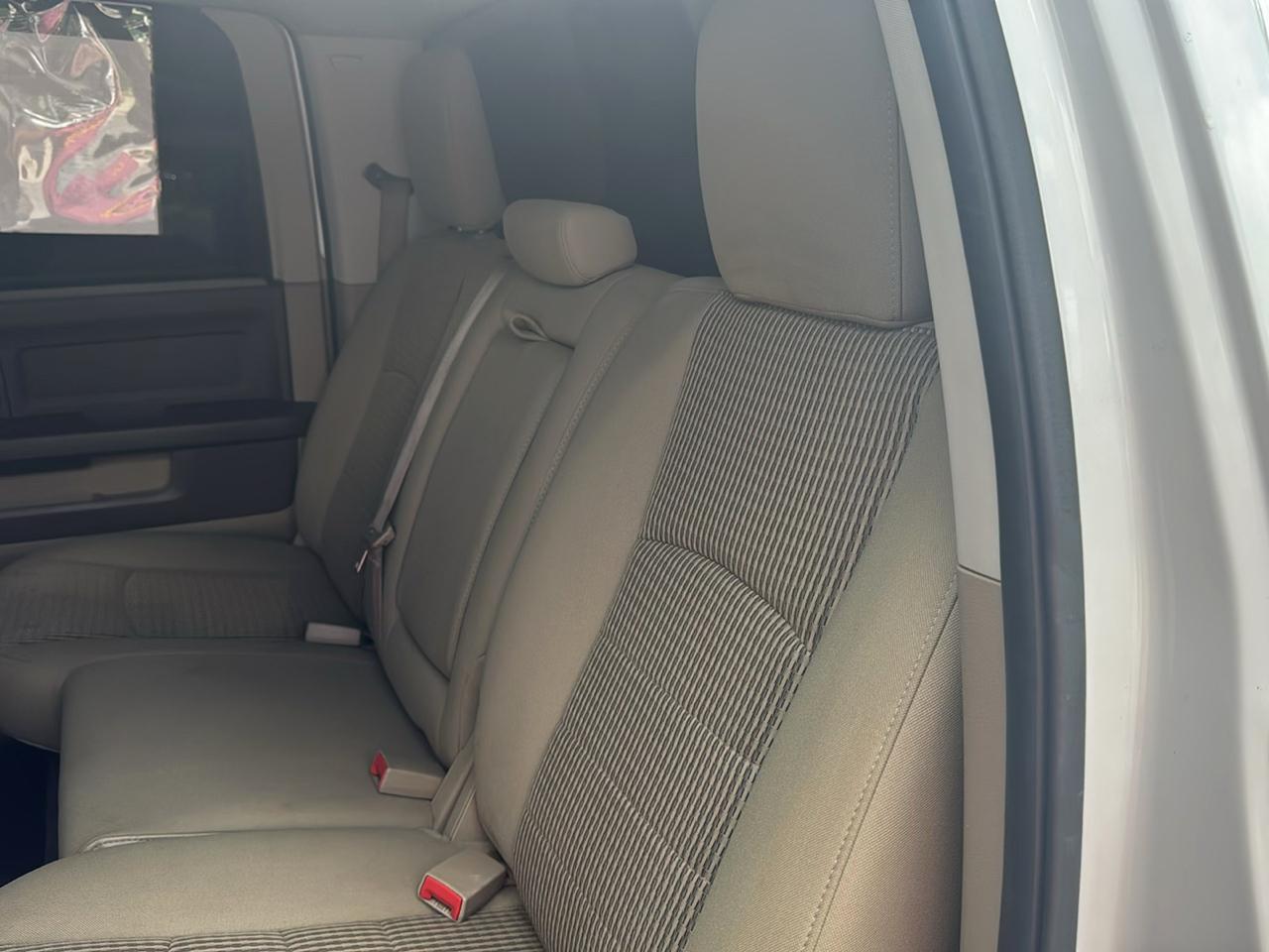 RAM 3500 4WD Crew Cab 149" Big Horn 2012